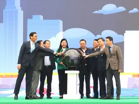 Hà Nội phát động phong trào thi đua “Sáng - xanh - sạch - đẹp”, xây dựng Thành phố đáng sống