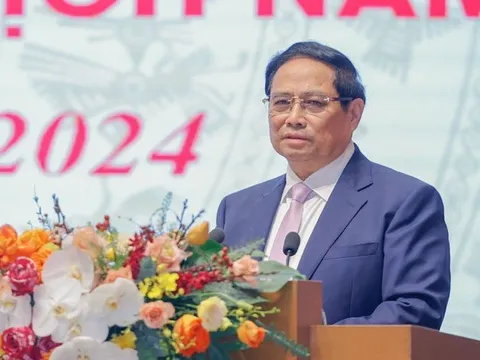 Thủ tướng: Tạo cơ hội cho người tài, xử lý nghiêm người cản trở phát triển văn hoá