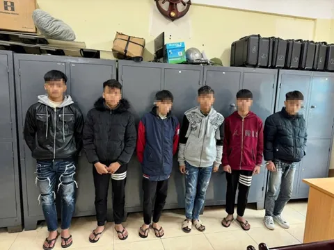 Bắt giữ nhóm thanh niên mang kiếm chuẩn bị đánh nhau tại Sóc Sơn