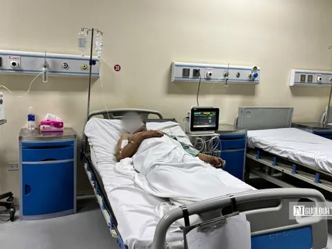 Vụ cháy quán cà phê khiến 11 người chết: 2 trường hợp ngạt khói chuyển vào khu hồi sức đặc biệt