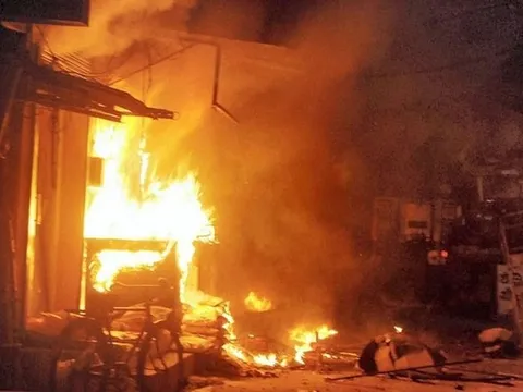 Bị từ chối lời cầu hôn, nam thanh niên đốt nhà bạn gái