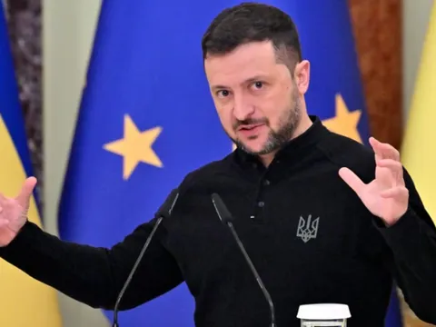 Ông Zelensky tới Brussels để “xốc lại” hỗ trợ cho Ukraine