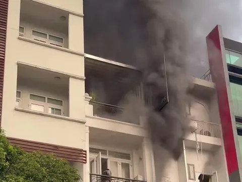 Cháy nhà ở Tp.HCM, 2 người tử vong