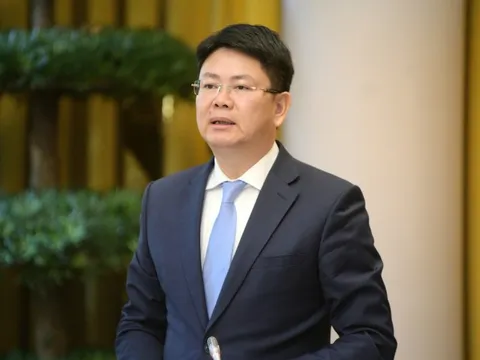 Công chứng viên chỉ được hành nghề cho đến khi tròn 70 tuổi