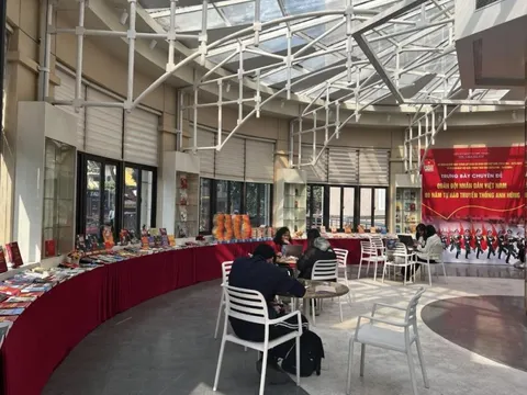 Trưng bày chuyên đề “Quân đội nhân dân Việt Nam - 80 năm tự hào truyền thống anh hùng”