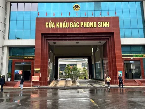 Phát triển KKT cửa khẩu Bắc Phong Sinh theo mô hình KKT cửa khẩu quốc tế
