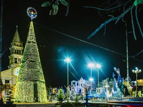 Đồng bào Công giáo hân hoan đón Giáng sinh