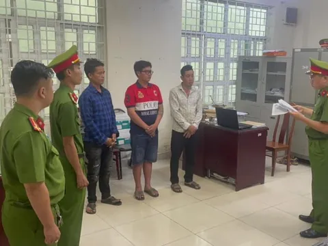 Bắt giam nhóm tài xế rượt đuổi đánh nhau sau va chạm giao thông