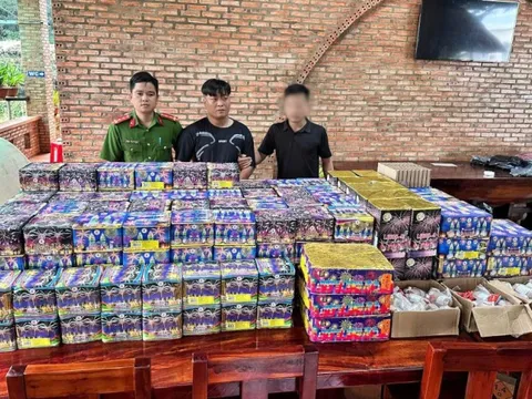 Hà Tĩnh: Triệt phá nhóm đối tượng buôn bán hơn 1 tấn pháo lậu qua mạng