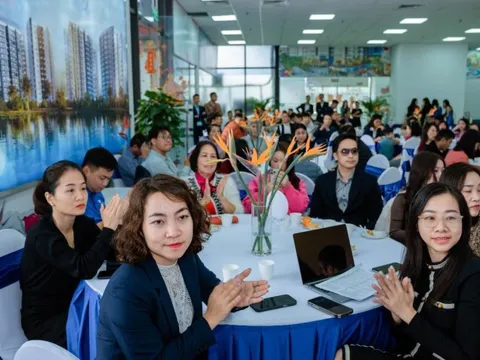 Niềm vui nhân đôi ngày đầu năm của các chủ nhân căn hộ Le Grand Jardin