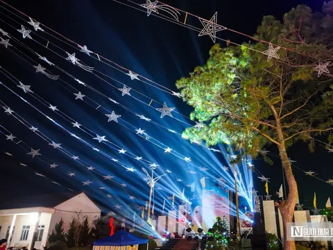 Rộn ràng không khí Giáng sinh khắp các nẻo đường ở Lâm Đồng