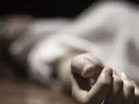 Bị con trai nhốt trong nhà, cụ bà 80 tuổi tử vong