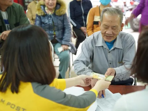 Chi trả gộp lương hưu, trợ cấp BHXH tháng 1 và 2/2025 trước Tết Nguyên đán