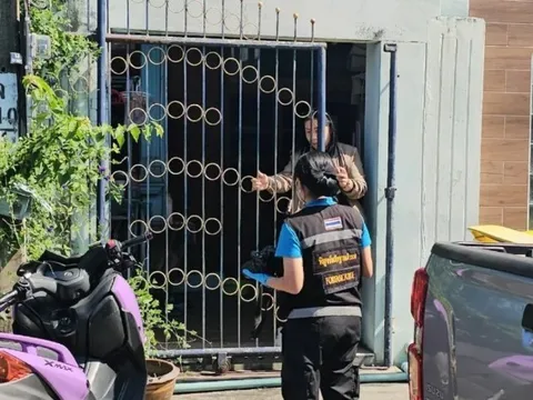 Ghen với chồng cũ của vợ, người đàn ông bắn vợ rồi tự sát