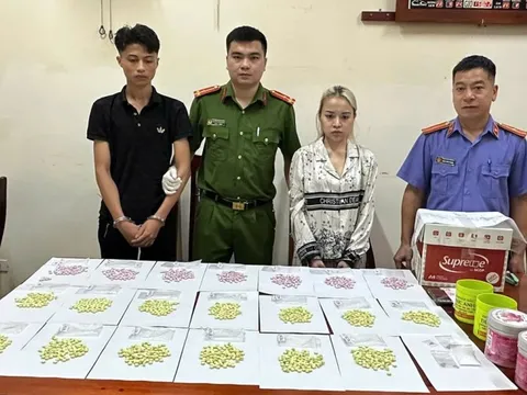 Bắt 2 người trong đường dây buôn ma túy qua đường hàng không