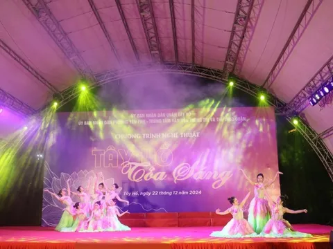 “Tây Hồ tỏa sáng” - chương trình nghệ thuật đặc biệt kỷ niệm 29 năm thành lập quận