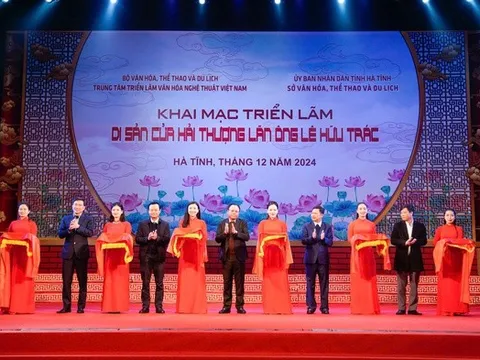 Hàng trăm tài liệu quý về Đại danh y Hải Thượng Lãn Ông được trưng bày tại triển lãm