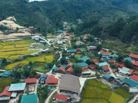 Du lịch "đánh thức" bản làng hẻo lánh của đồng bào Xê Đăng