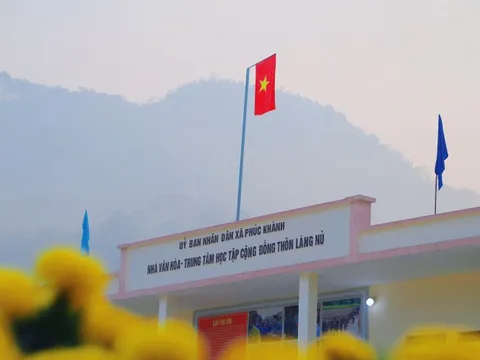 Chùm ảnh: Ngày mới ở làng Nủ