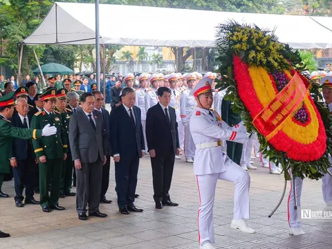 Cử hành trọng thể lễ tang Đại tướng Nguyễn Quyết