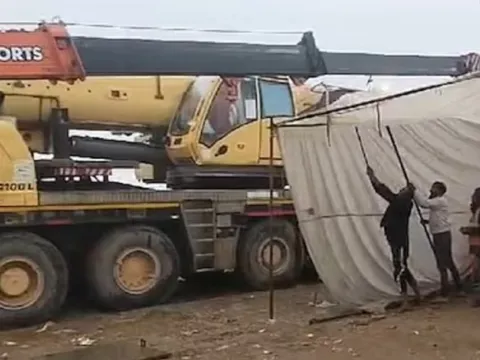 Bé gái 3 tuổi bị kẹt trong giếng khoan trong 5 ngày