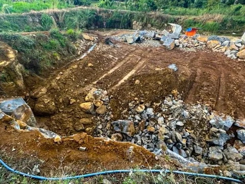 Một người bị thương nặng sau tiếng nổ lớn tại hầm đá