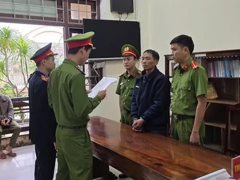 Bắt đối tượng giở trò đồi bại với cháu bé 5 tuổi chơi trò trốn tìm