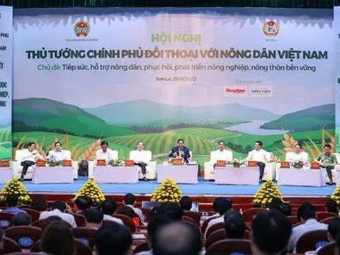 Thủ tướng lắng nghe tâm tư của nông dân