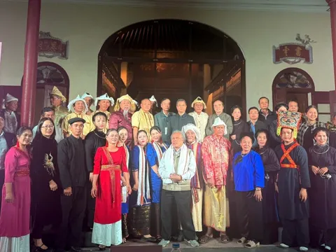 Giới thiệu di sản văn hóa phi vật thể gắn với phát triển du lịch vùng đồng bào dân tộc