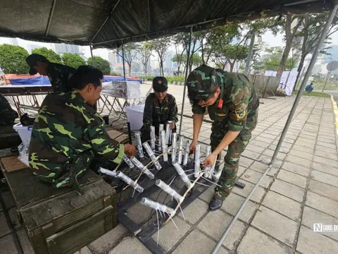 Cận cảnh trận địa pháo hoa tại đường hầm sông Sài Gòn trước giờ khai hỏa đón năm mới 2025