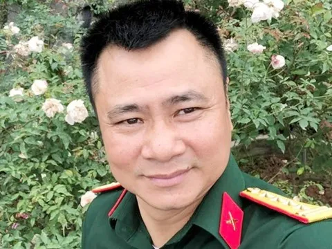 Đại tá - NSND Tự Long nhận quyết định bổ nhiệm Giám đốc Nhà hát Chèo Quân đội