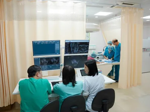 Công nghệ mới loại bỏ khối u không cần mổ chính thức được cấp phép ở Việt Nam