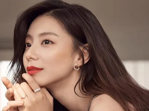 Nhan sắc gây thương nhớ của mỹ nhân 1 bước lên mây, nhờ chiếm được trái tim ông trùm giải trí
