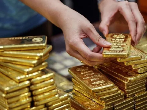 Giá vàng 1/1: Vàng thế giới bật tăng ngày đầu năm mới