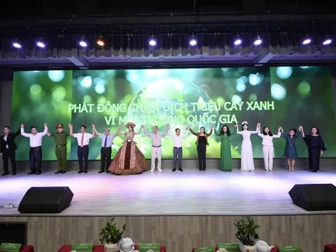 Hoa hậu Môi trường thế giới Nguyễn Thanh Hà tích cực quảng bá lối sống xanh