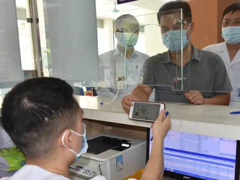 Trường hợp được hưởng BHYT 5 năm liên tục khi khám trái tuyến từ 1/7, ai cũng nên biết