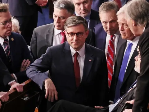 Ông Mike Johnson tái đắc cử Chủ tịch Hạ viện Mỹ sau cuộc bỏ phiếu “nghẹt thở”