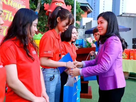 Liên đoàn lao động quận Cầu Giấy: Không để công nhân lao động nào không có Tết