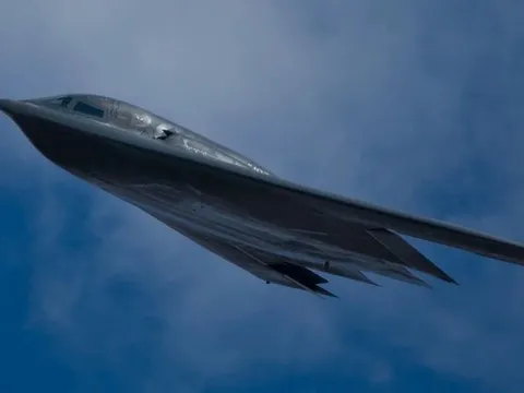 Máy bay thế hệ 6 đầu tiên B-21 Raider: Hé lộ những tính năng đáng kinh ngạc