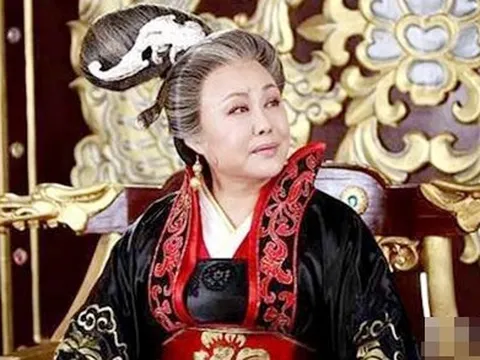 "Võ Tắc Thiên" Tư Cầm Cao Oa cô quạnh tuổi xế chiều