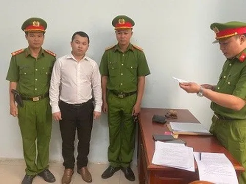 Bắt cựu nhân viên ngân hàng lừa đảo chiếm đoạt tiền