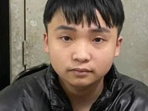 Hé lộ sự thật về "thiếu gia" có lối sống sang chảnh chuyên đổi ngoại tệ