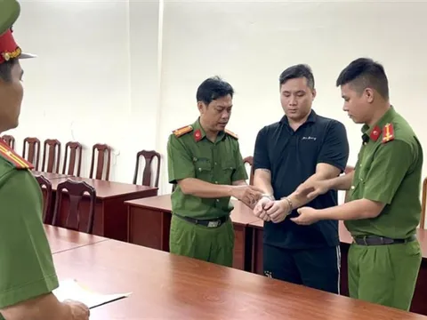 Khởi tố 5 đối tượng về tội mua bán người