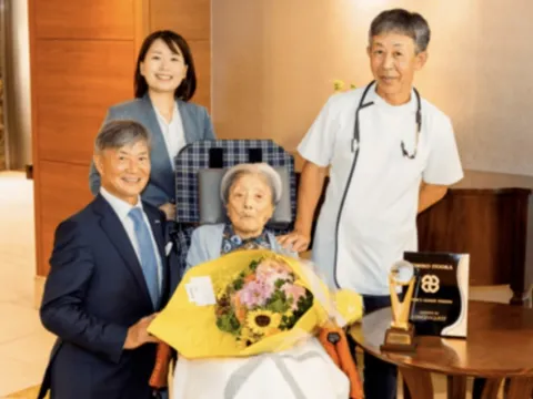 Cụ bà cao tuổi nhất thế giới qua đời, để lại bí quyết trường thọ