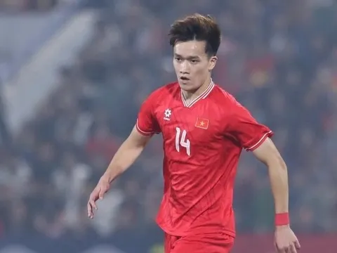 Tiền vệ đẹp trai, độc thân, tậu nhà mới gần 10 tỷ đồng sau vô địch AFF Cup