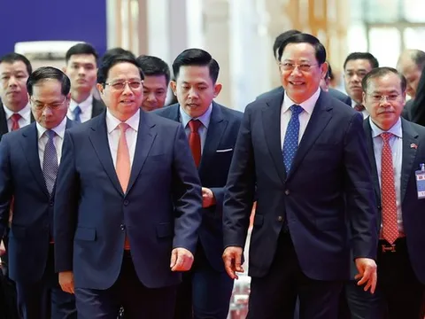 Việt Nam-Lào phấn đấu thương mại song phương tăng 10-15% trong năm 2025