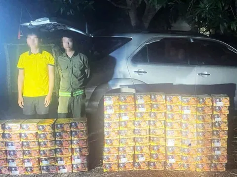 Bình Phước: Bắt giữ đối tượng vận chuyển gần 200 kg pháo nổ