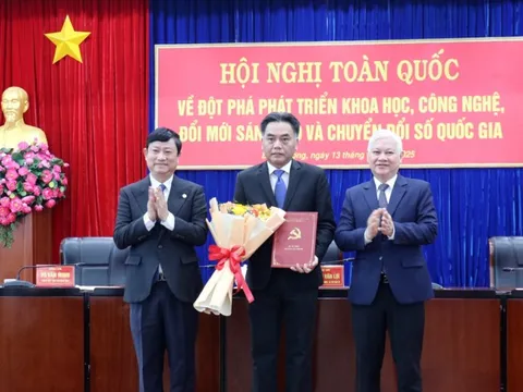 Chuẩn y ông Nguyễn Lộc Hà làm Phó Bí thư tỉnh Bình Dương