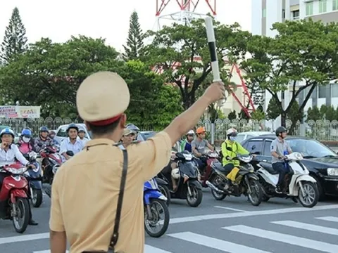 Bản tin 13/1: Sửa đổi quy định về đèn xanh, đèn vàng từ 2025