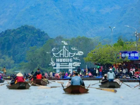 Lễ hội chùa Hương đón khách từ ngày 31/1/2025